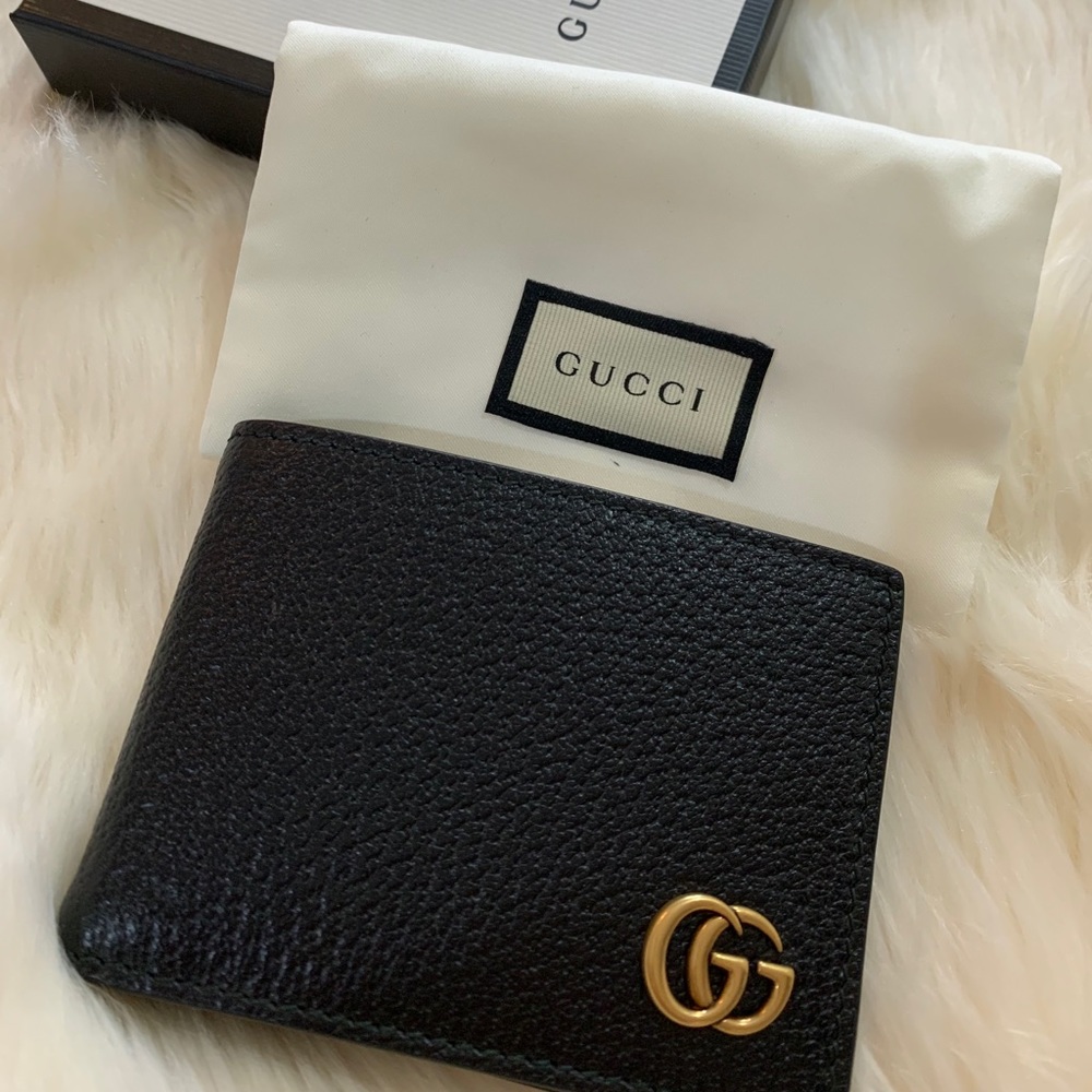 Gucci men wallet. Brand new.